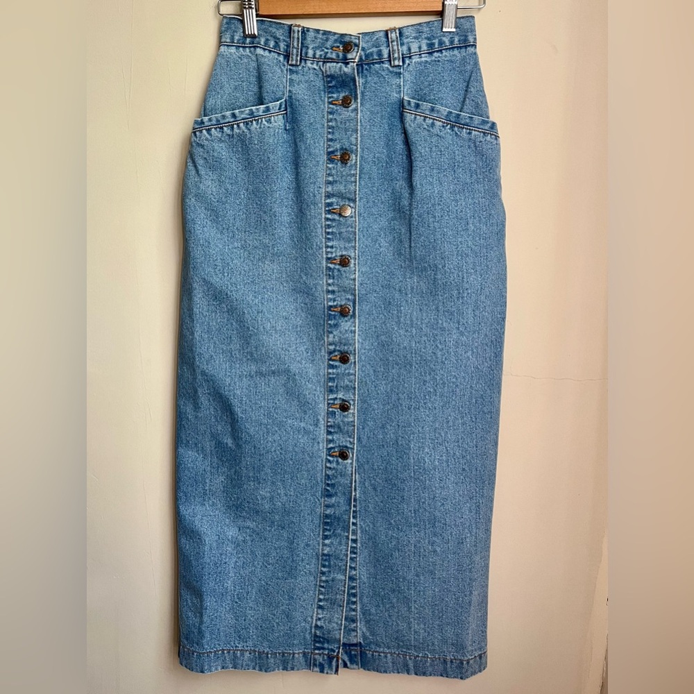 vintage fitted denim maxi skirt with button front